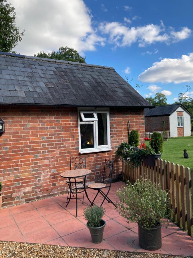 Hunters Moon B&B Tidworth Exteriör bild