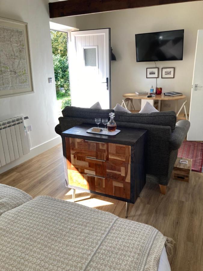 Hunters Moon B&B Tidworth Exteriör bild